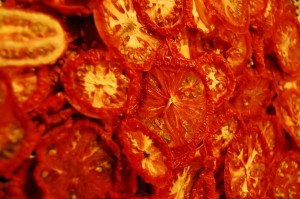 Pomidorų džiovinimas džiovyklėje